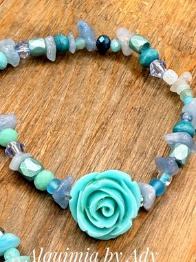 Alquimia Turquoise Rose Beaded Stretch Bracelet